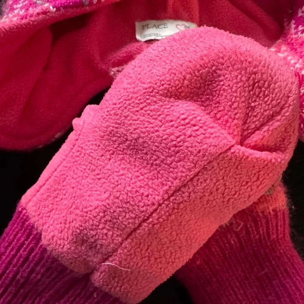 Kids Pink heart winter hat and mittens set | Size 4-5T